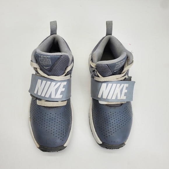 Nike Shoes 13.5 C Team Hustle D 881941-005 BB Cool Grey Wolf Gray White - Picture 8 of 12